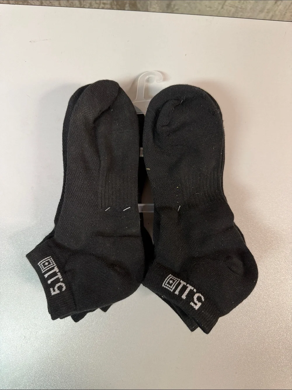 5.11 TACTICAL Men's PT-R Basic Ankle Socks (6-Pack) in Black